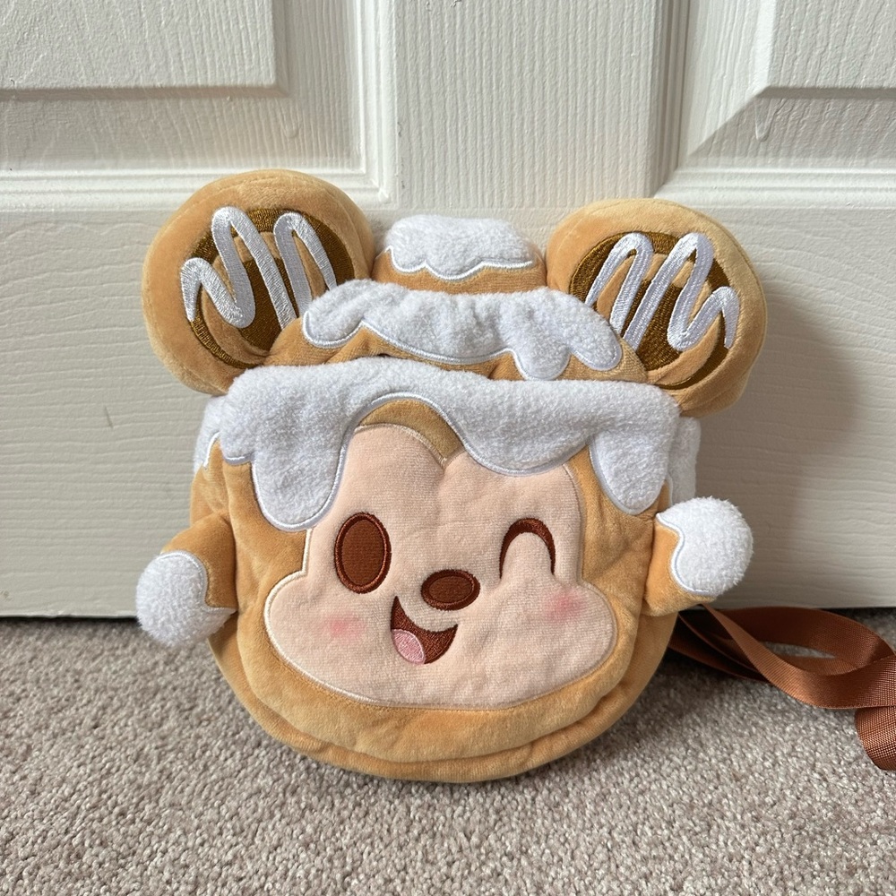 Disney Mickey Mouse Munchlings Cinnamon Bun Crossbody Bag